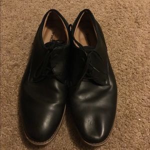 Men’s dress shoes